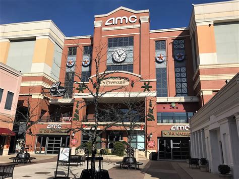 amc newport on the levee 20.